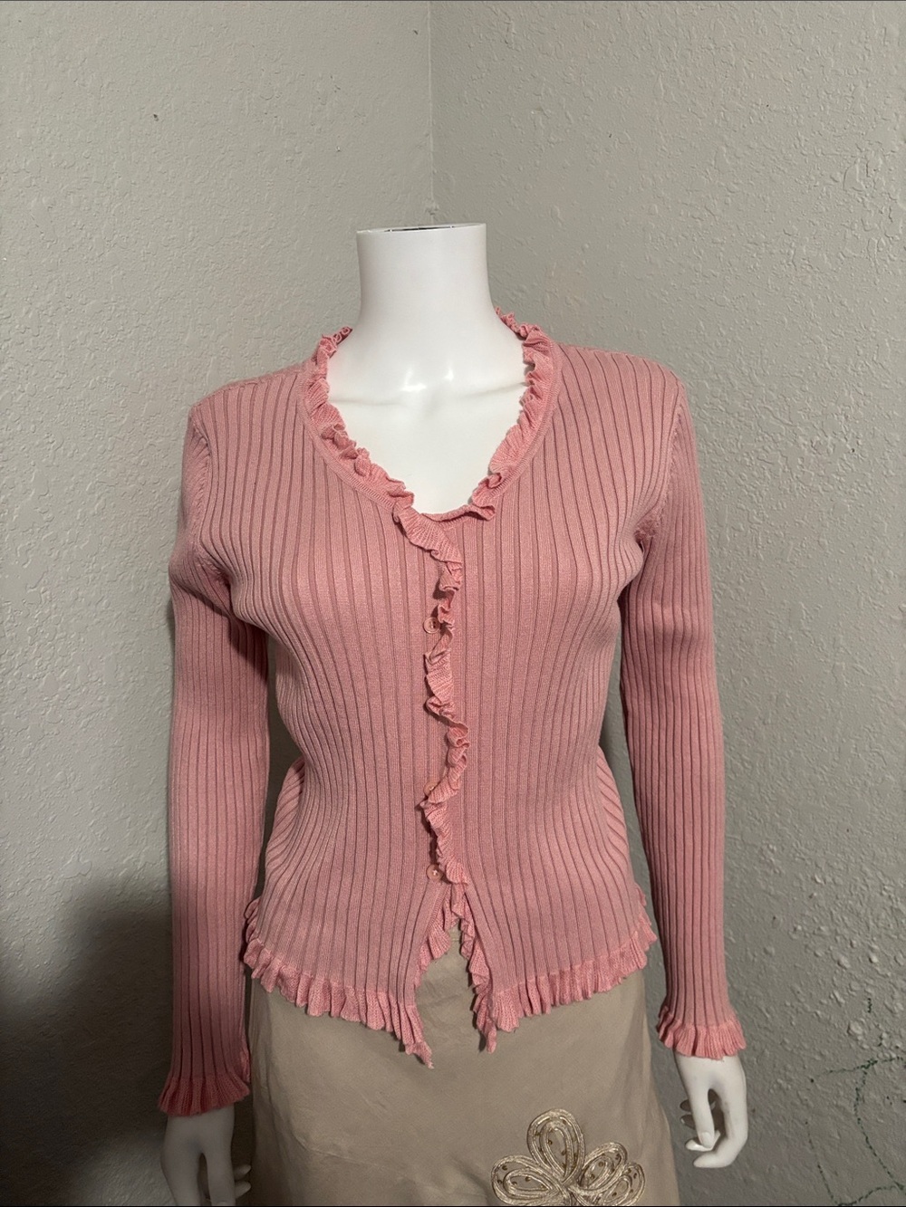 Carolyn Taylor Dusty Pink Ribbed Ruffle Cardigan - Picture 7 of 10